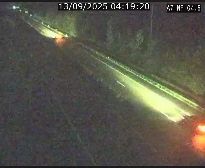 Caméra autoroute Luxembourg A7 - Passage à gibier Rëngelbour - direction Tunnel Grouft