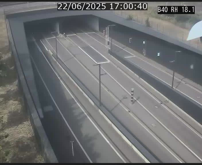Webcam sur la route de contournement d'Esch-Belval avant le tunnel Central Gate au niveau de la porte de France et du radar fixe