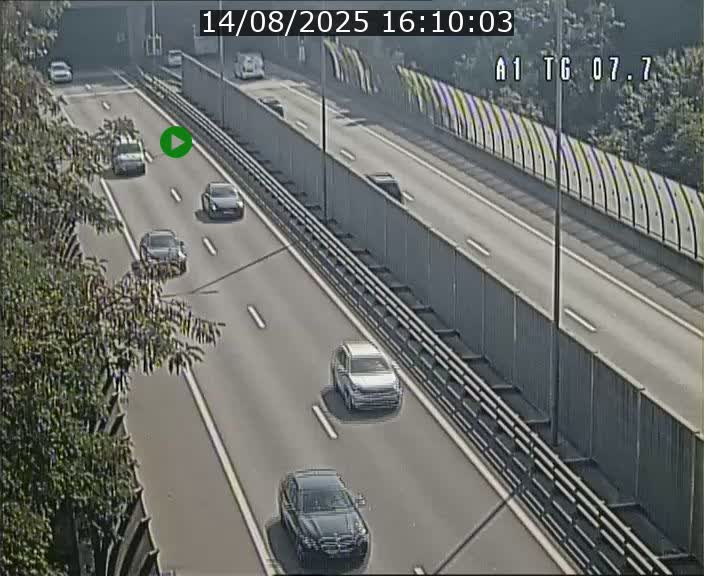 Traffic live webcam Luxembourg Kirchberg - A1 direction Luxembourg-ville - BK 7.7