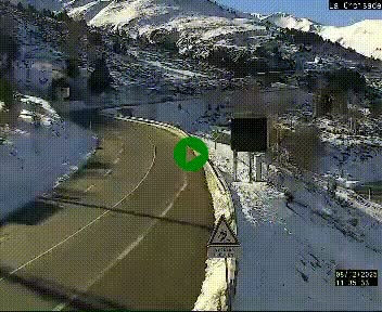 Webcam au carrefour de la croisade, à la jonction entre la N22 et la N320, avant le poste de douane franco-andorrane. Webcam à 1790 mètres d'altitude