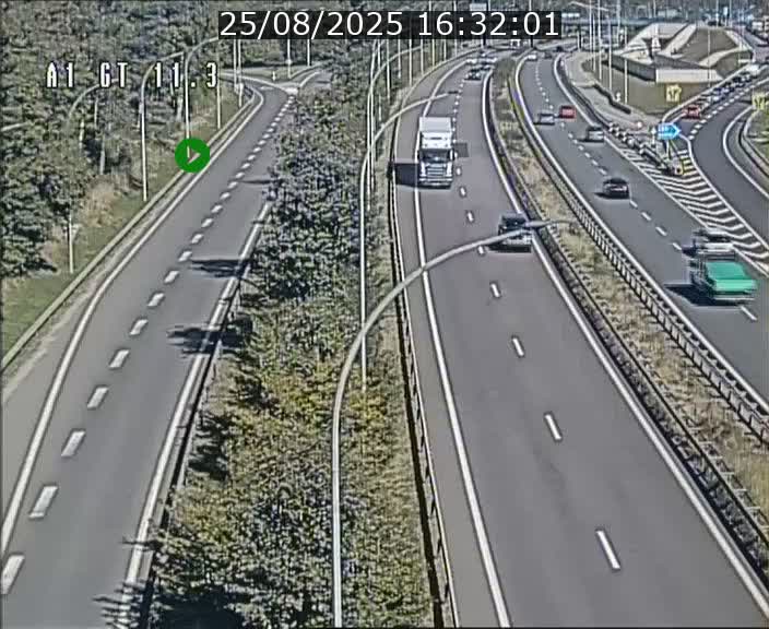 Traffic live webcam Luxembourg Senningerberg - A1 direction Allemagne - BK 11.3