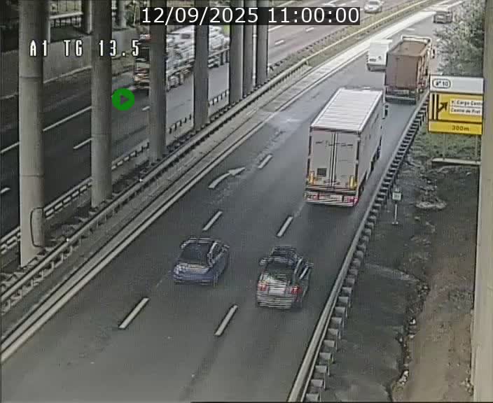 Traffic live webcam Luxembourg Senningen - A1 direction Luxembourg - BK 13.5