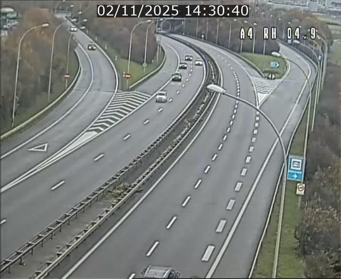 Traffic live webcam Luxembourg Leudelange - A4 - BK 4.9 - direction Luxembourg