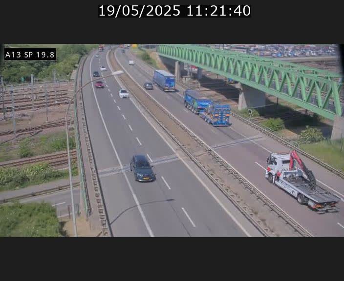 Traffic live webcam Luxembourg Croix de Bettembourg - A13 direction Esch-sur-Alzette - BK 19.8