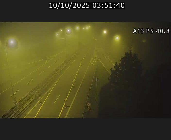 Webcam autoroute A13 à la sortie est du tunnel Markusbierg à Schengen. Vue sur le pont de la Moselle, vers l'Allemagne