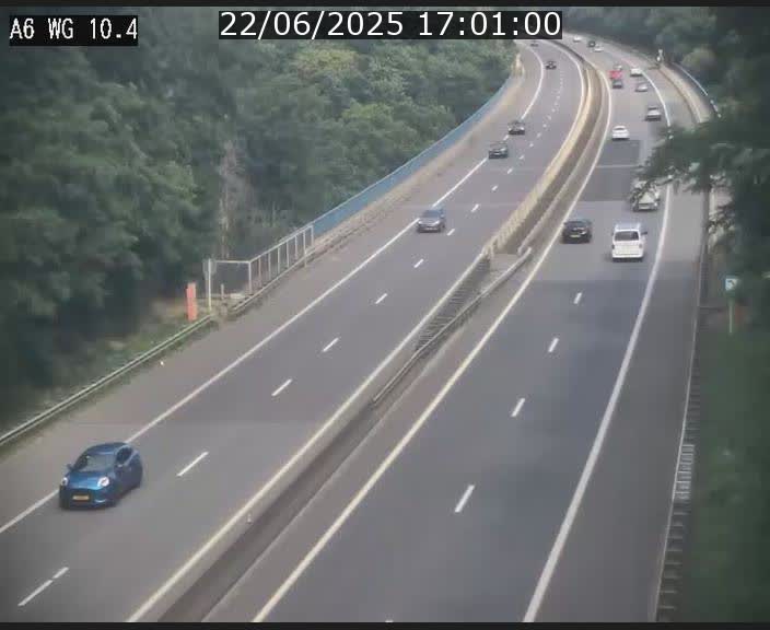 Traffic live webcam Luxembourg Mamer - A6 - BK 10.4 - direction Luxembourg/France/Allemagne