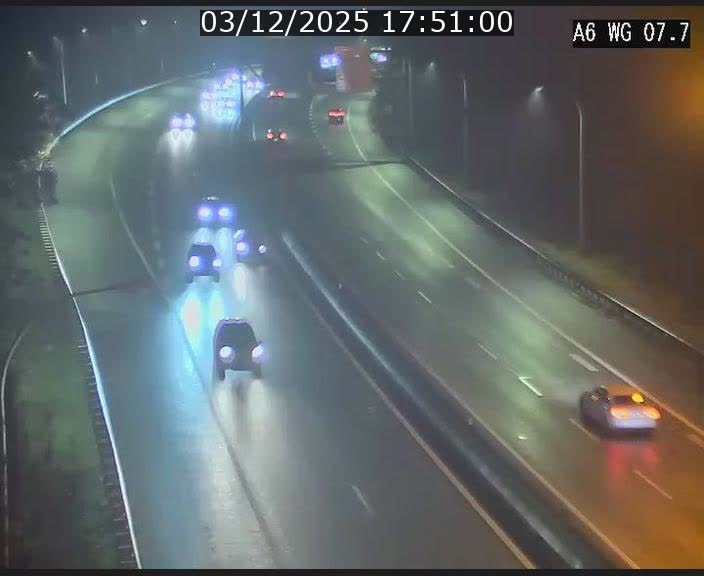 Traffic live webcam Luxembourg - Bridel - A6 - BK 7.7 - direction Belgique