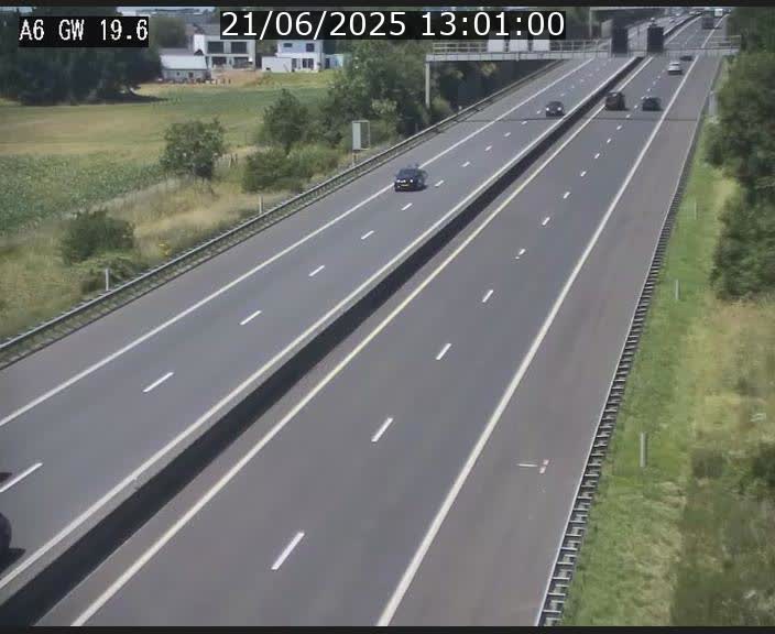 Traffic live webcam Luxembourg - Steinfort - A6 - BK 19.6 - direction Belgique