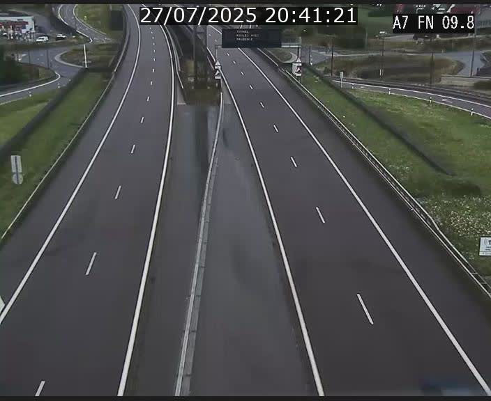 Caméra trafic Luxembourg - A7, Tunnel Gousselerbierg, sortie sud, direction rond-point Lorentzweiler (BK 9.9)