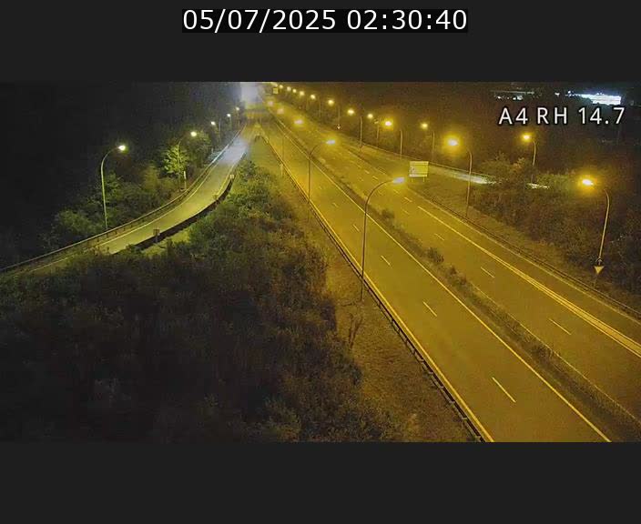 Traffic live webcam Luxembourg Jonction Lankelz - A4 - BK 14.7 - direction Luxembourg