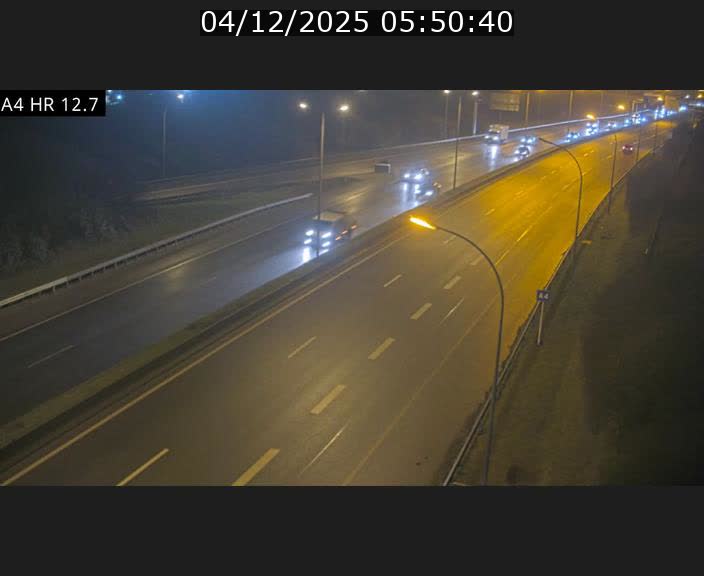 Traffic live webcam Luxembourg Esch sur Alzette - A4 - BK 12.7 - direction Esch-Belval