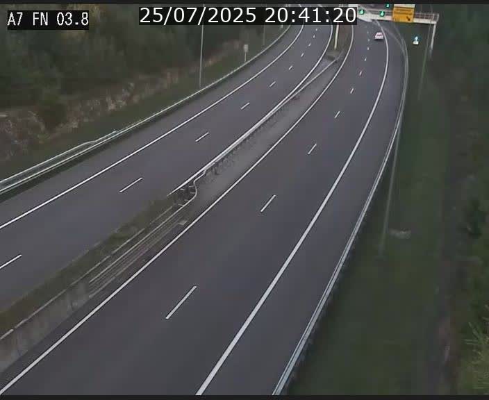 Caméra autoroute Luxembourg A7 - Passage à gibier Rëngelbour - direction Tunnel Stafelter