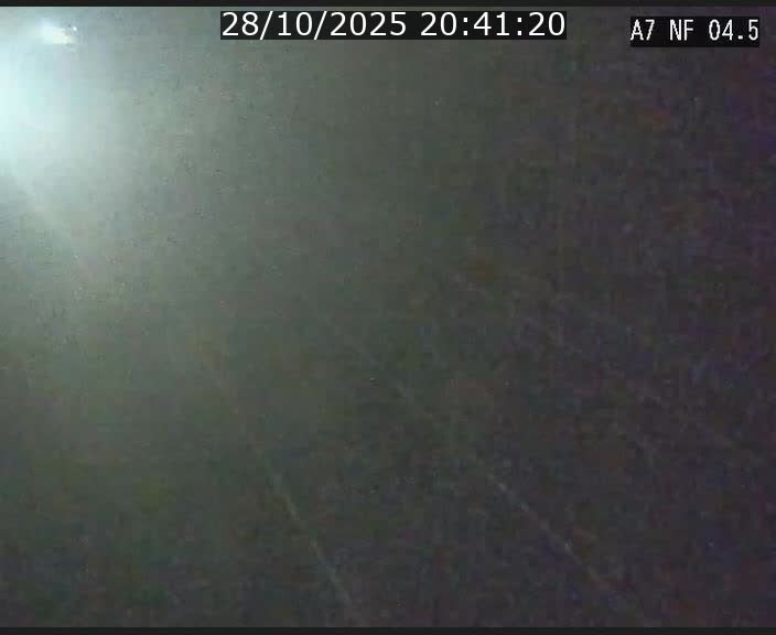 Caméra autoroute Luxembourg A7 - Passage à gibier Rëngelbour - direction Tunnel Grouft