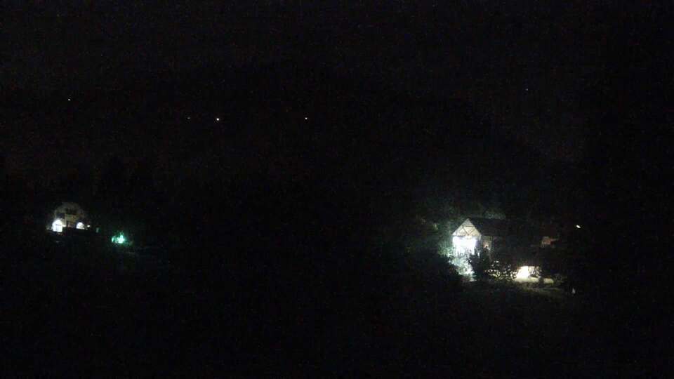 Webcam au niveau de la mairie du village du Bourg d'Oisans, aux pieds de l'Alpe d'Huez et aux portes du parc des Écrins