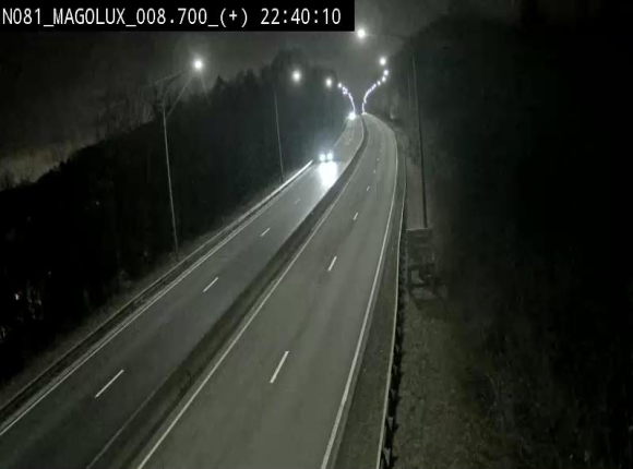 Webcam sur la N81 (E411) à hauteur de la jonction avec la N883. Vue orientée vers Longwy