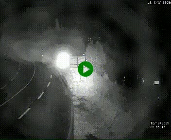 Webcam au carrefour de la croisade, à la jonction entre la N22 et la N320, avant le poste de douane franco-andorrane. Webcam à 1790 mètres d'altitude