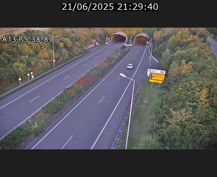 Webcam autoroute A13 à l'entrée ouest du tunnel Markusbierg à Schengen. Vue orientée vers Mondorf-les-Bains