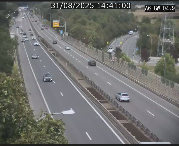 Traffic live webcam Luxembourg Croix de Cessange - A6 - BK 4.9 - direction Belgique