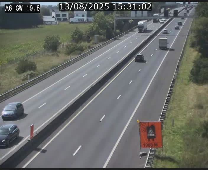 Traffic live webcam Luxembourg - Steinfort - A6 - BK 19.6 - direction Belgique