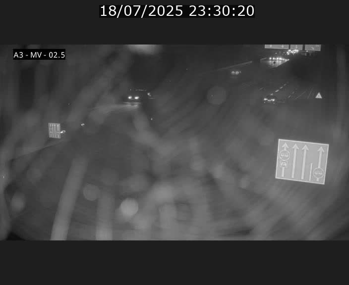 Webcam autoroute A3 au Luxembourg à proximité de la Croix de Gasperich. Vue orientée vers Luxembourg