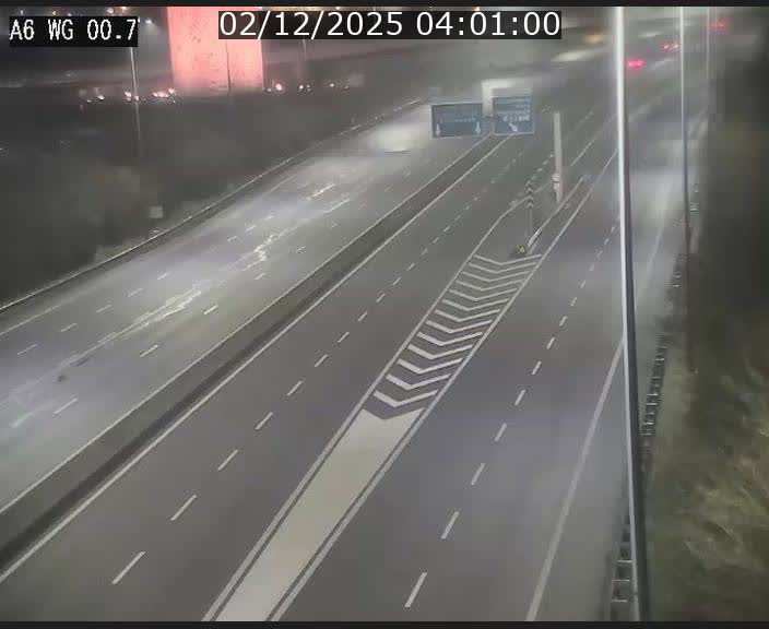 Traffic live webcam Luxembourg Croix de Cessange - A6 - BK 0.7 - direction A3 France