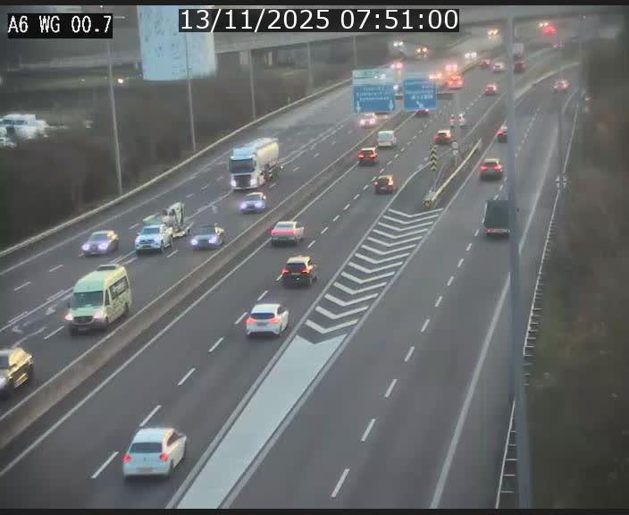 Traffic live webcam Luxembourg Croix de Cessange - A6 - BK 0.7 - direction A3 France