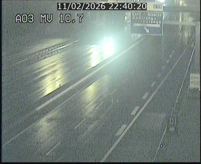 Traffic live webcam Luxembourg Croix de Bettembourg - A3 - BK 10.7 - direction France