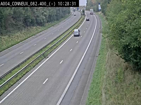 Webcam sur l'E411 avant les sorties 20 menant à Ciney, Dinant et Achêne. Vue orientée vers Namur