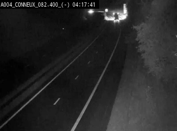Webcam sur l'E411 avant les sorties 20 menant à Ciney, Dinant et Achêne. Vue orientée vers Namur