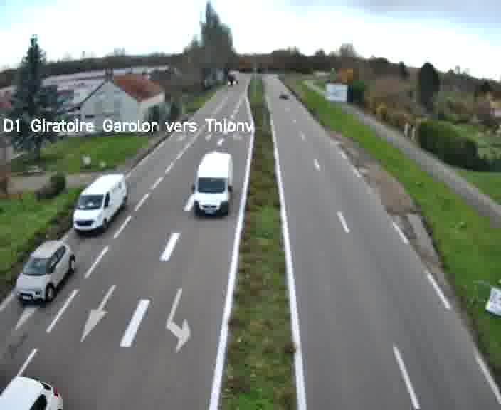 Webcam de surveillance sur D1 (France) à Ennery, cadrée vers Thionville, proposant une information routière utile aux déplacements quotidiens.