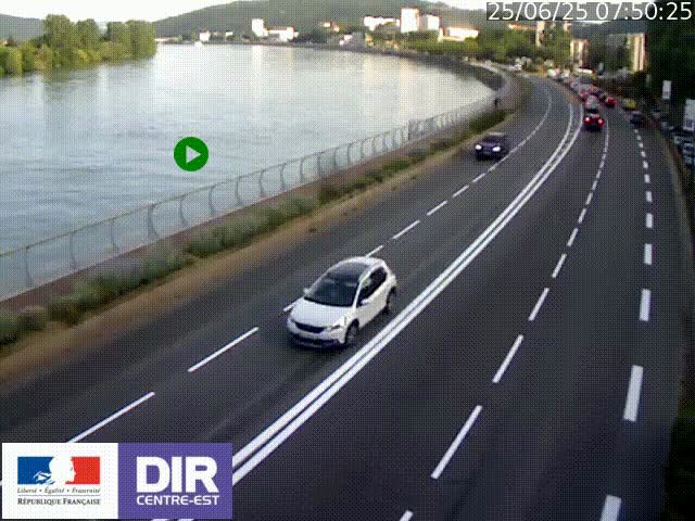 Webcam sur le quai Parjot à Vienne, aux Portes de Lyon, sur la Nationale 7, à la jonction avec le boulevard du Rhône-nord (D1407), caméra orientée vers Lyon