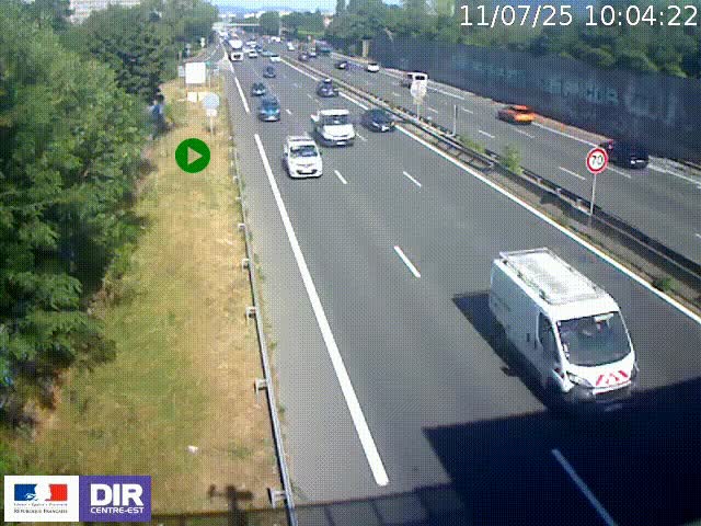 Webcam à Bron sur l'A43 à la jonction avec le boulevard périphérique de Lyon (D383). Vue orientée vers Lyon