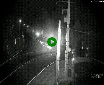 Webcam au carrefour de la croisade, à la jonction entre la N22 et la N320, avant le poste de douane franco-andorrane. Webcam à 1790 mètres d'altitude