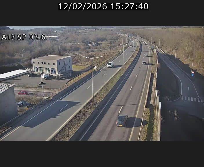 Traffic live webcam Luxembourg Sanem - A13 direction Pétange - BK 2.6