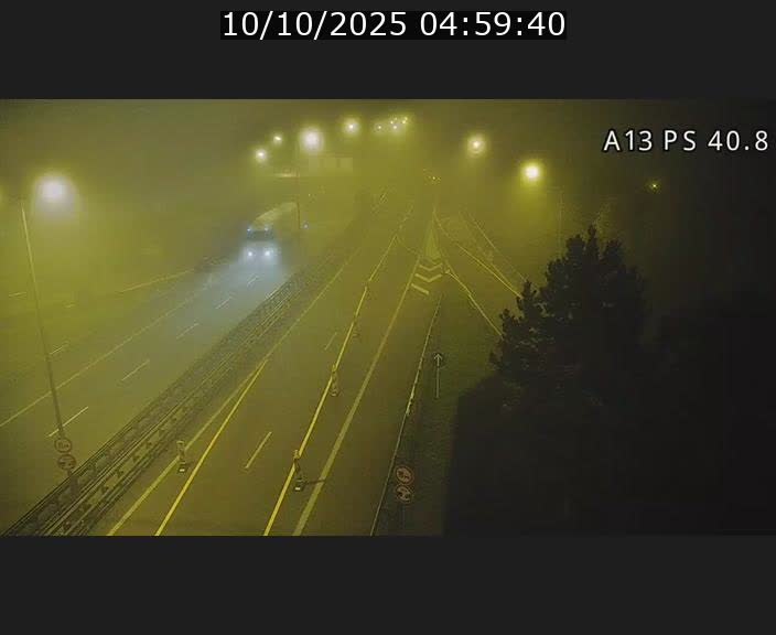 Webcam autoroute A13 à la sortie est du tunnel Markusbierg à Schengen. Vue sur le pont de la Moselle, vers l'Allemagne