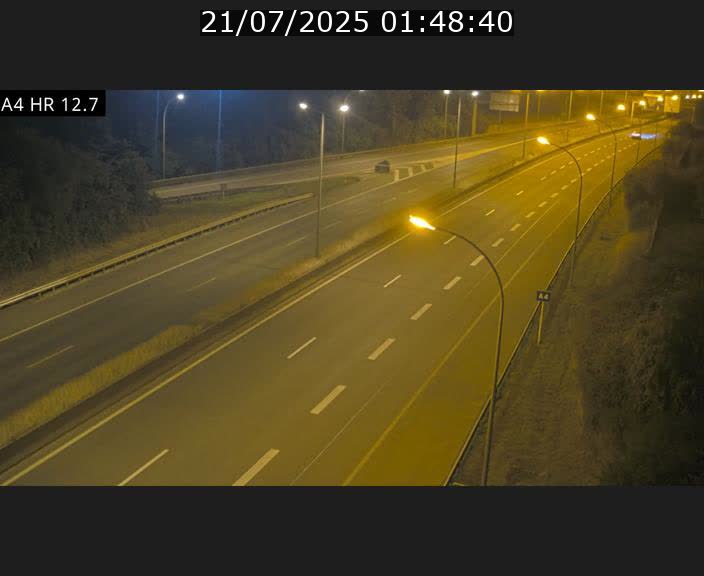 Traffic live webcam Luxembourg Esch sur Alzette - A4 - BK 12.7 - direction Esch-Belval