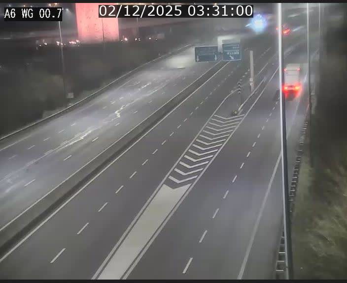 Traffic live webcam Luxembourg Croix de Cessange - A6 - BK 0.7 - direction A3 France