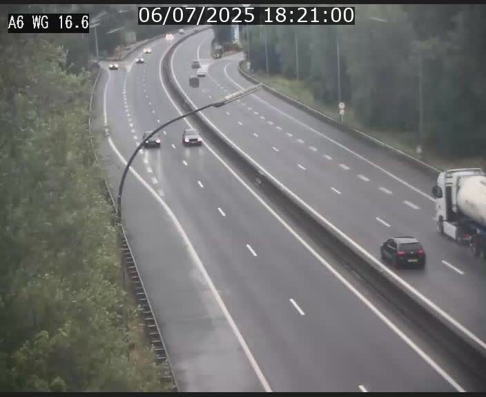 Traffic live webcam Luxembourg Aire de Capellen - A6 - BK 16.6 - direction Luxembourg/France/Allemagne