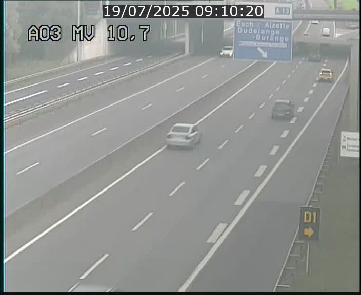 Traffic live webcam Luxembourg Croix de Bettembourg - A3 - BK 10.7 - direction France