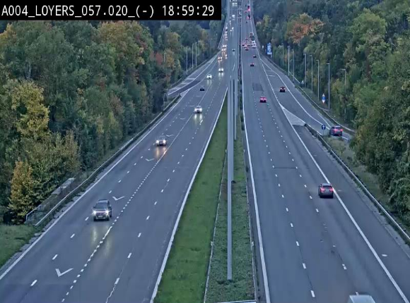 Webcam E411 au niveau du viaduc de Beez à Loyers, entre Champion et Warissoulx. Vue orientée vers Bruxelles