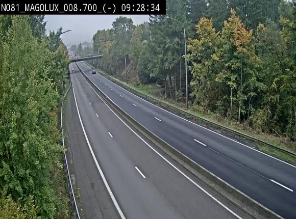 Webcam sur la N81 (E411) à hauteur de la jonction avec la N883. Vue orientée vers Arlon