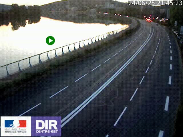 Webcam sur le quai Parjot à Vienne, aux Portes de Lyon, sur la Nationale 7, à la jonction avec le boulevard du Rhône-nord (D1407), caméra orientée vers Lyon