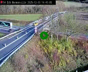 Webcam à hauteur du Leclerc Normanville sur la N154. Vue orientée vers Rouen