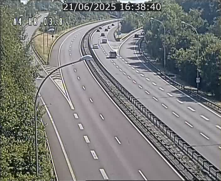 Webcam traffic A4 Luxembourg - BK 3.8 - Leudelange (direction Esch sur Alzette)