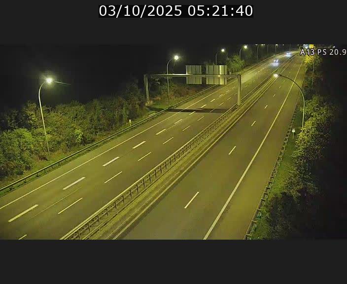 Traffic live webcam Luxembourg Croix de Bettembourg, rond-point d'Hellange - A13 direction Allemagne - BK 20.9