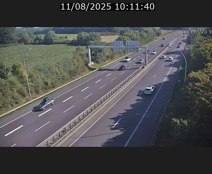 Traffic live webcam Luxembourg Croix de Bettembourg, rond-point d'Hellange - A13 direction Allemagne - BK 20.9