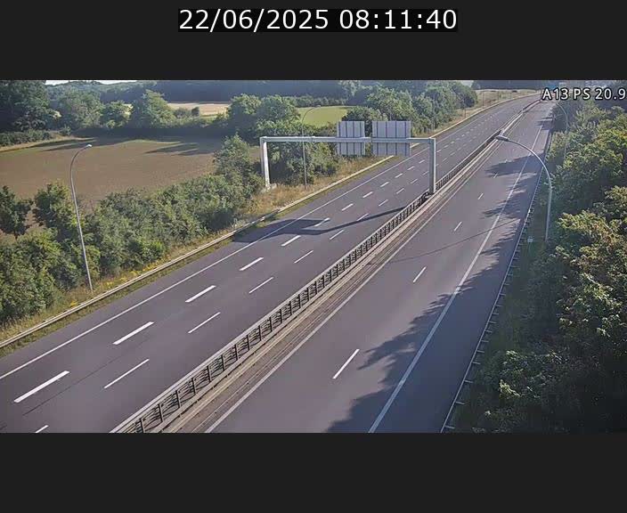 Traffic live webcam Luxembourg Croix de Bettembourg, rond-point d'Hellange - A13 direction Allemagne - BK 20.9