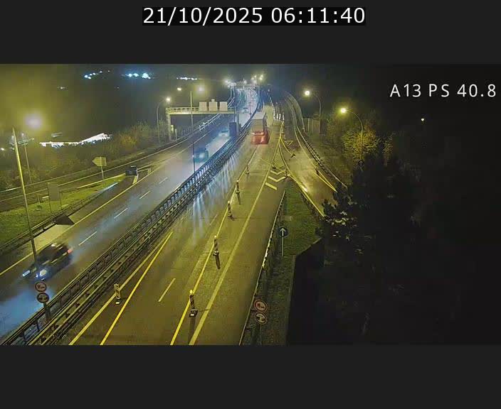 Webcam autoroute A13 à la sortie est du tunnel Markusbierg à Schengen. Vue sur le pont de la Moselle, vers l'Allemagne
