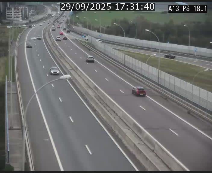 Traffic live webcam Luxembourg Dudelange - A13 direction Croix de Bettembourg - BK 18.1