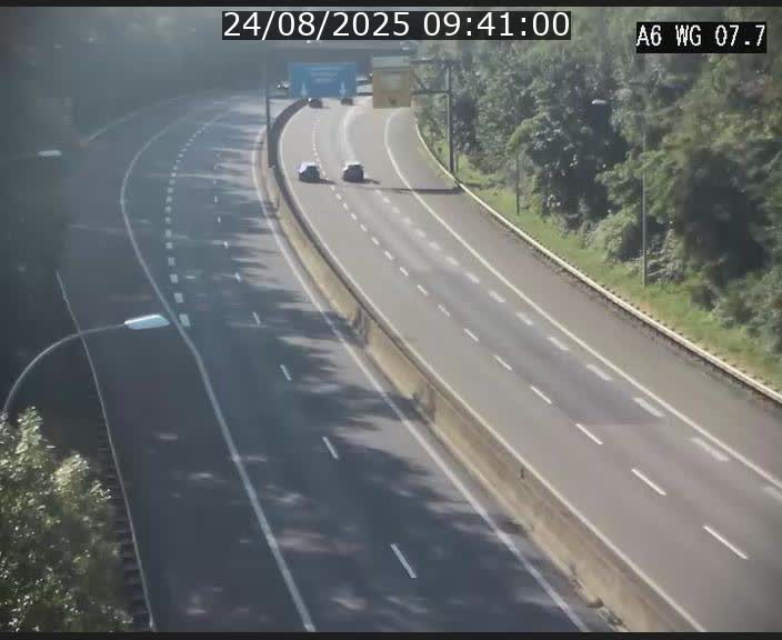 Traffic live webcam Luxembourg - Bridel - A6 - BK 7.7 - direction Belgique